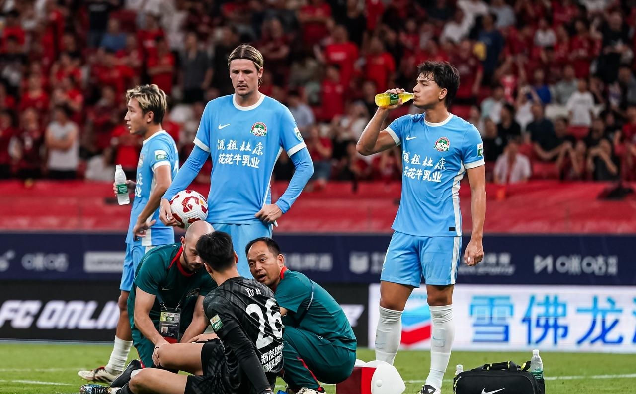 lol视频攻略-关键时刻亚特兰大刷新队史纪录：足总杯节点到来，引发热议，临场指挥获称赞的简单介绍