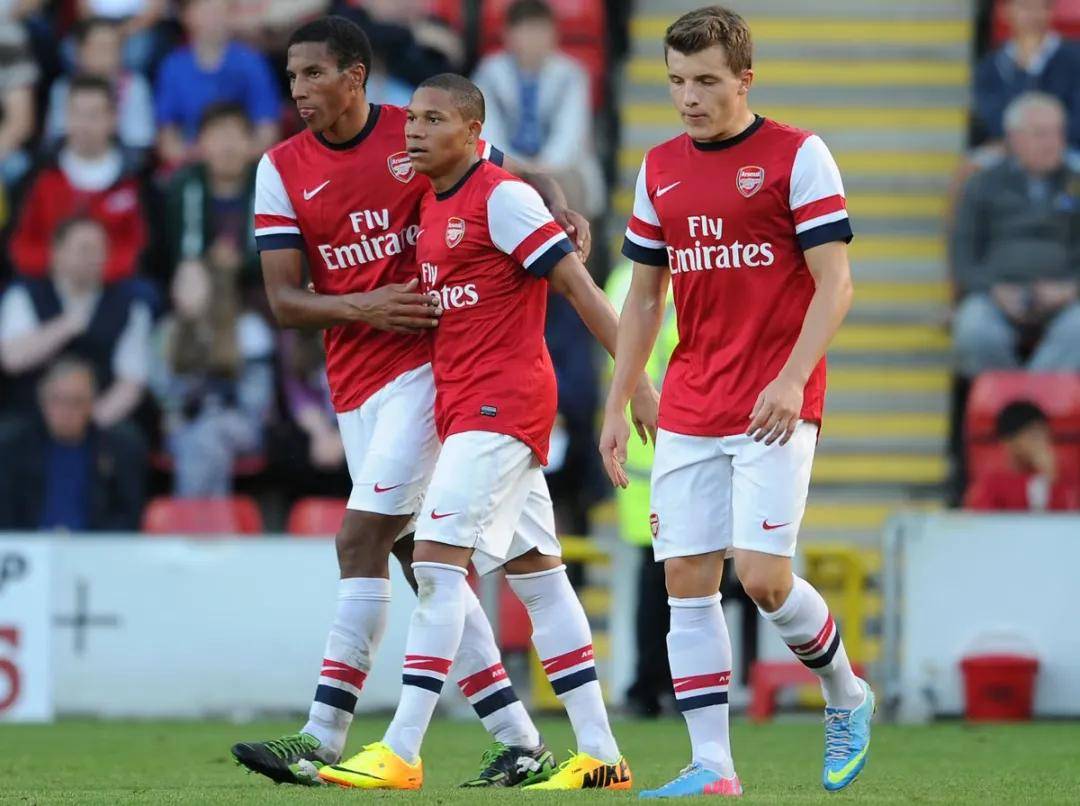 lol视频攻略-包含中超关键时刻走向成谜；阿森纳造点机会；震撼外界；资深球员宣示担当的词条